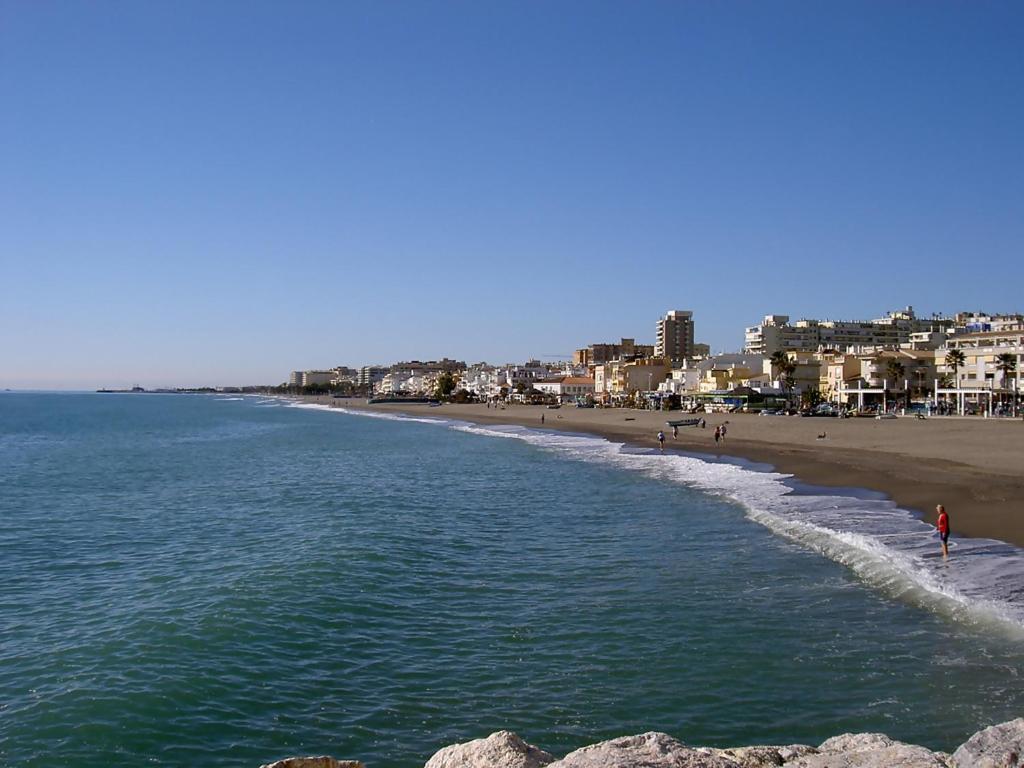 Sr Mediterraneo Playa De La Carihuela Torremolinos Exteriör bild