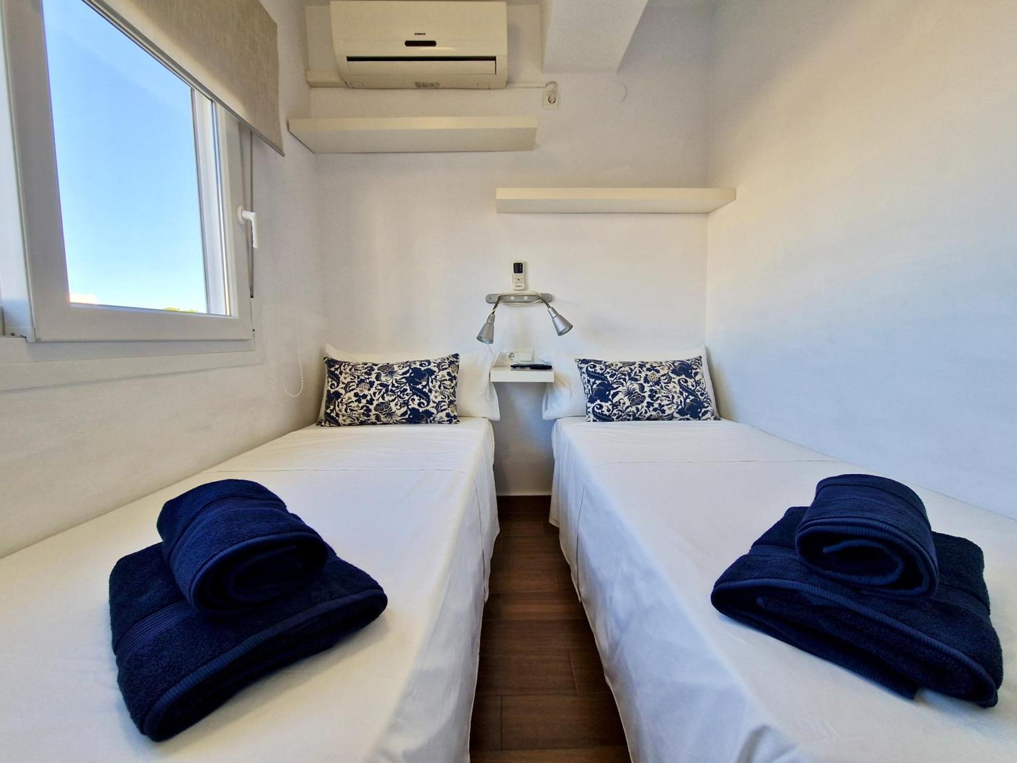 Sr Mediterraneo Playa De La Carihuela Torremolinos Exteriör bild