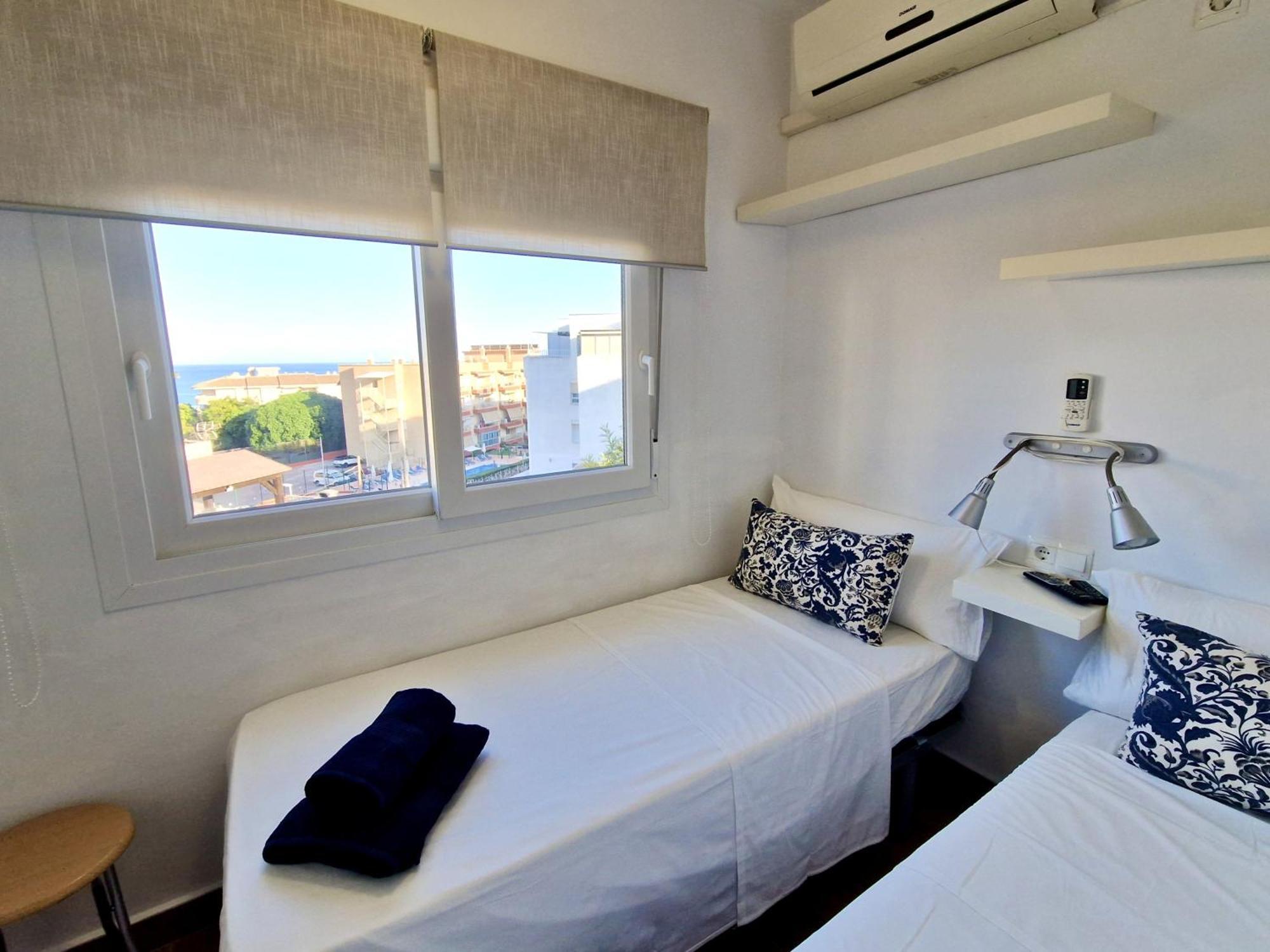 Sr Mediterraneo Playa De La Carihuela Torremolinos Exteriör bild